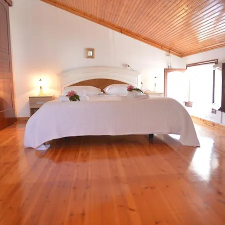 Eleni Perithia By Corfuescapes * Agios Spyridon (Corfu)