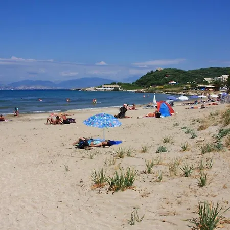 Case de vacanță Eleni Perithia By Corfuescapes *